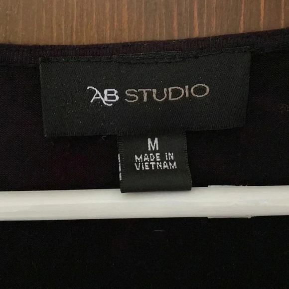 AB Studio 3/4 Length Sleeved Top - Picture 2 of 5